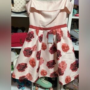 BNWT Chi Chi London off he shoulder floral midi dress